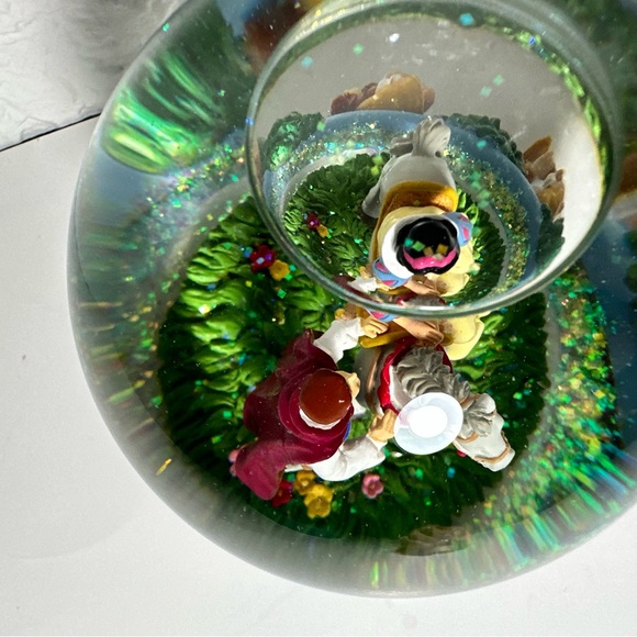 Disney Enesco Snow White Seven Dwarfs "I Love You Truly" Snow Globe - Picture 6 of 8